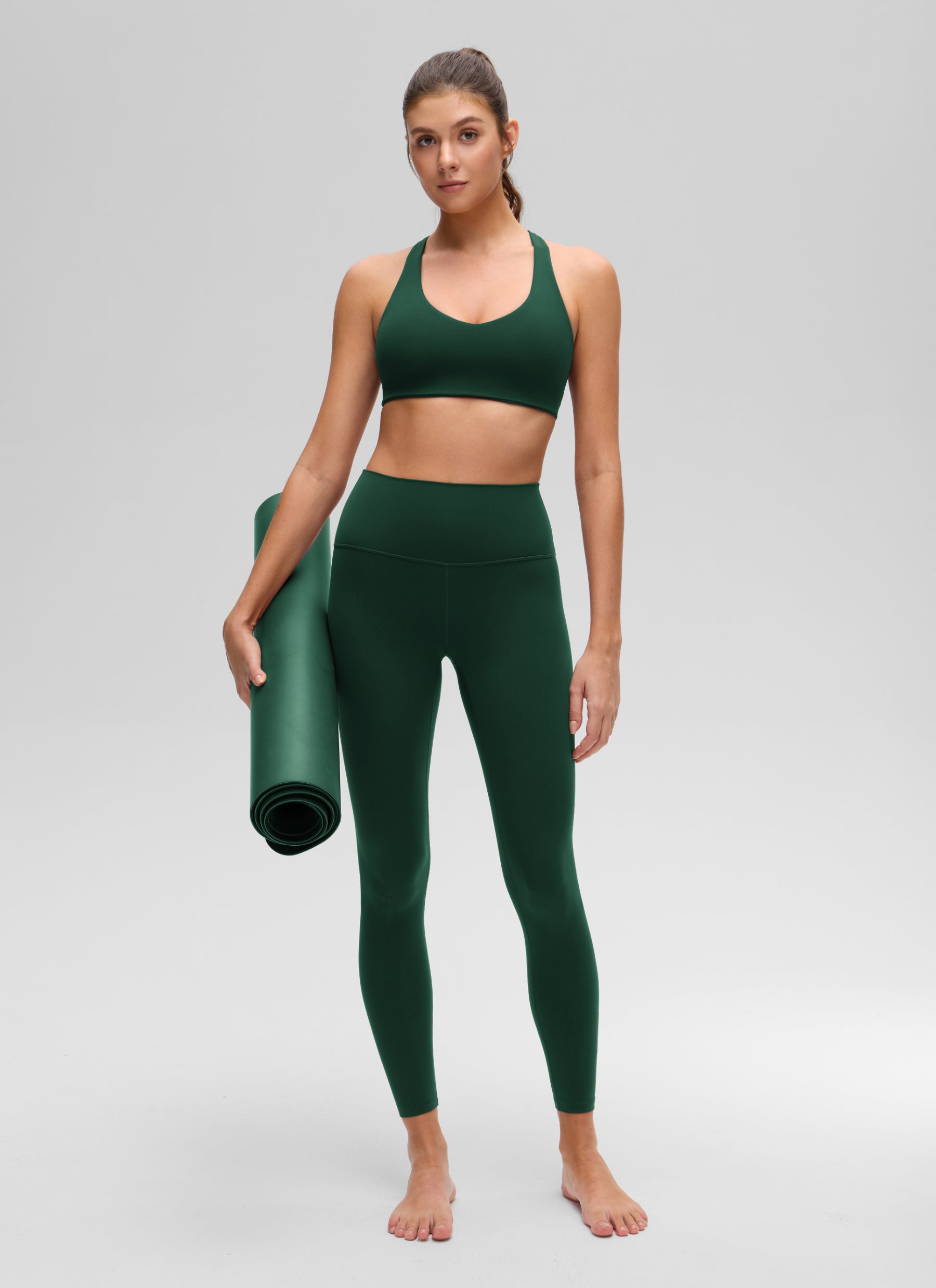CRZ YOGA Women's Butterluxe Yoga V Neck RacerBack Build in Sports Bra Legend Green